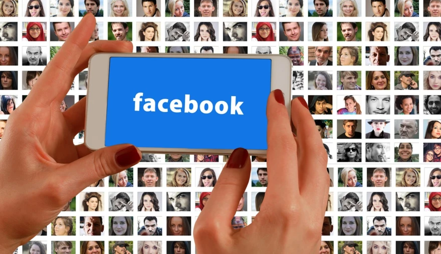 21st Century Humanitarian Aid: How social media is changing Crisis Response & Managment
