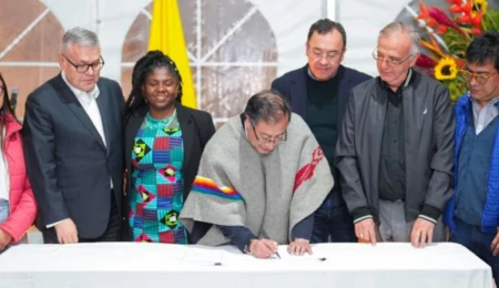 The Policy of ‘Paz Total’ (Total Peace) in Colombia: Challenges, Failures and Opportunities