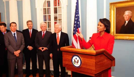 Changing US Foreign Policy toward India: A look from security policies perspective